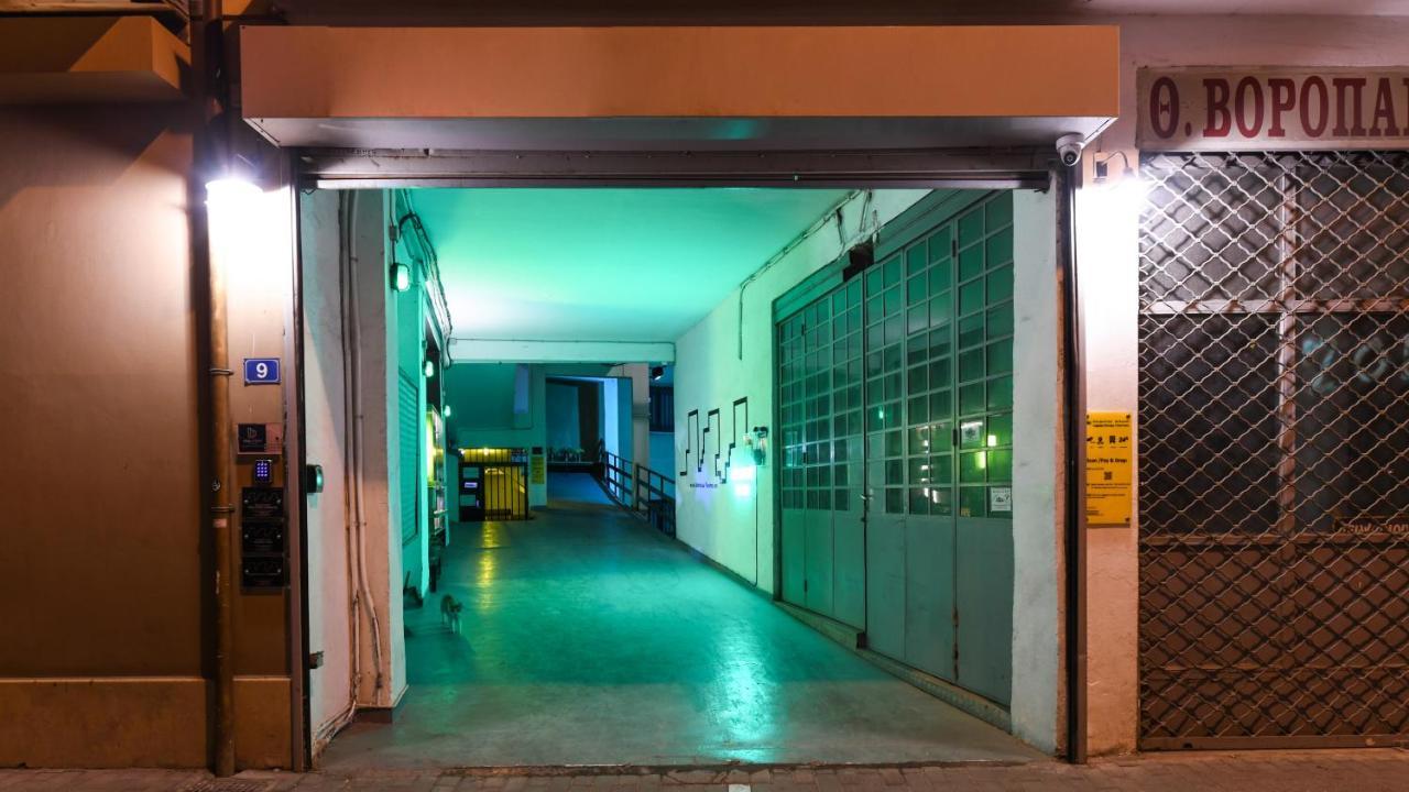 Monastiraki #Wallsfree Citycenter- Unspoiled Athens Apartments エクステリア 写真