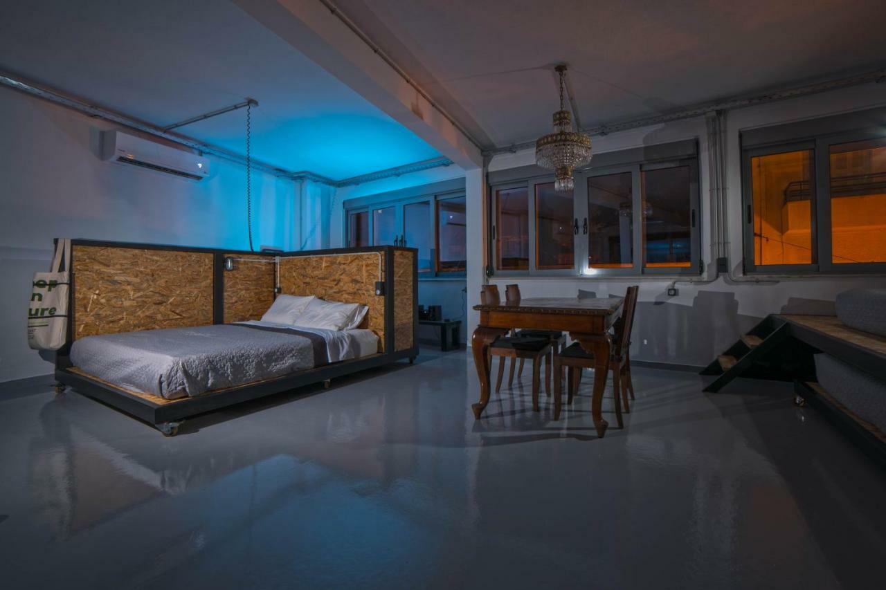 Monastiraki #Wallsfree Citycenter- Unspoiled Athens Apartments エクステリア 写真
